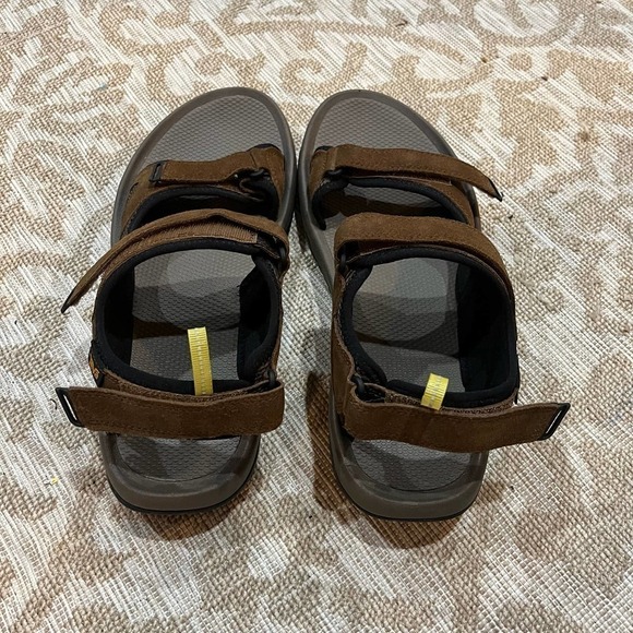 Teva Mens NWOB Trailpulse Outdoor Brown Suede Sandals Size 12 - Picture 4 of 8
